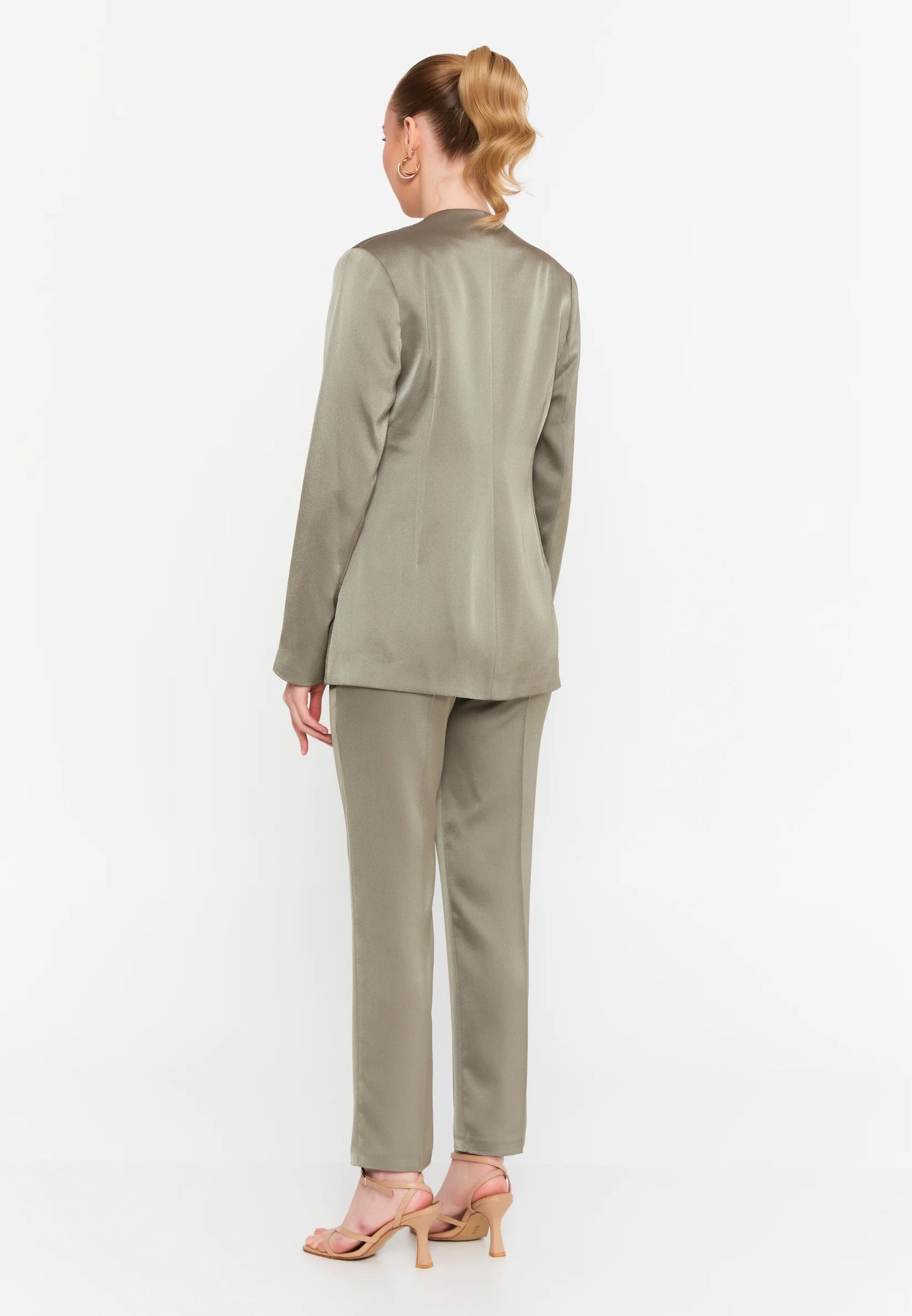 Hera Blazer