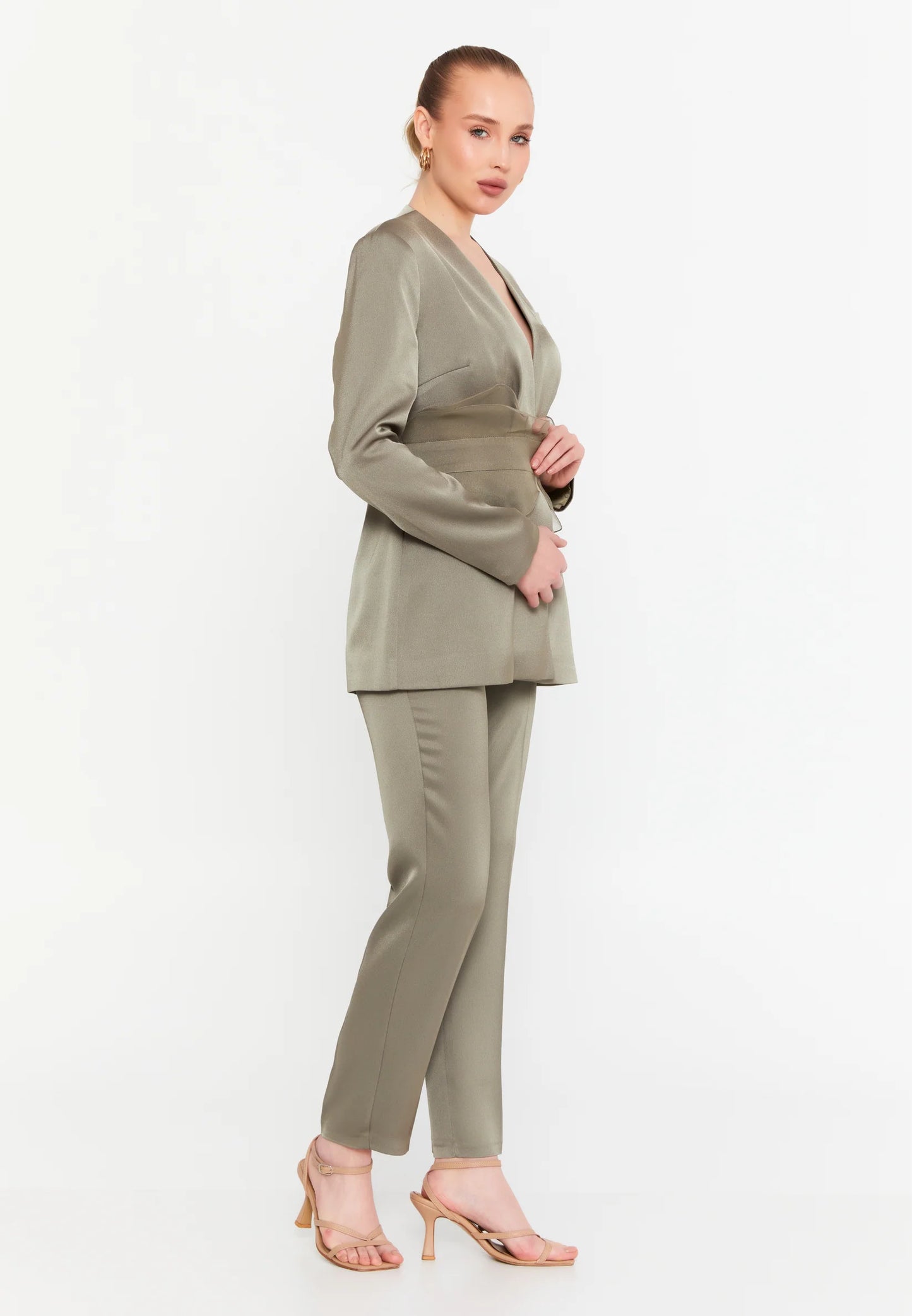Hera Blazer