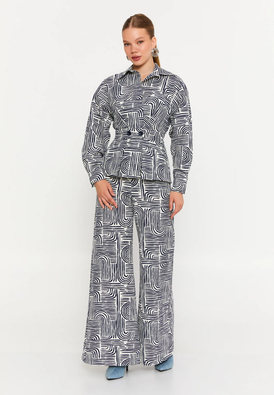 Geometric Buttoned Set