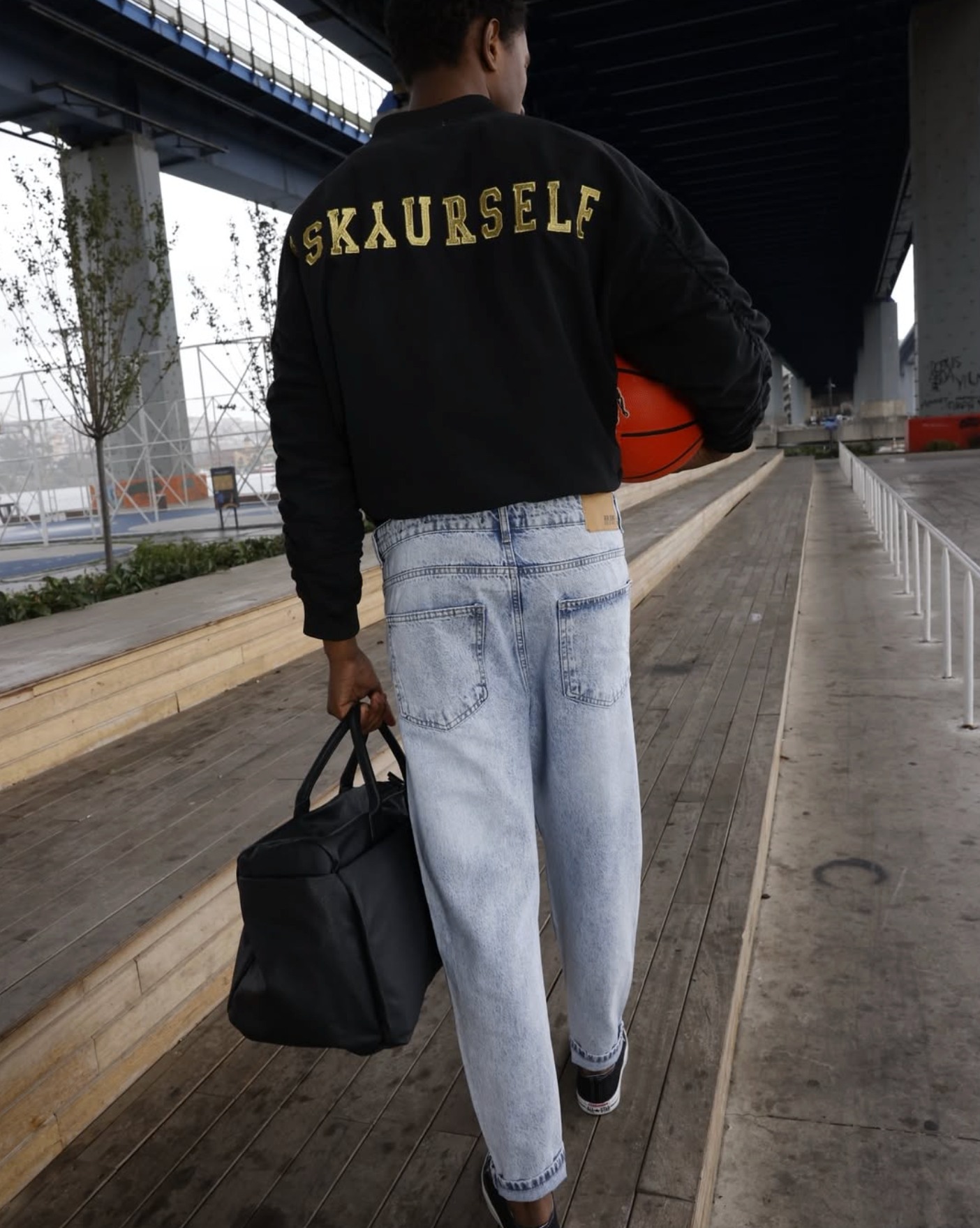 DOA JEANS