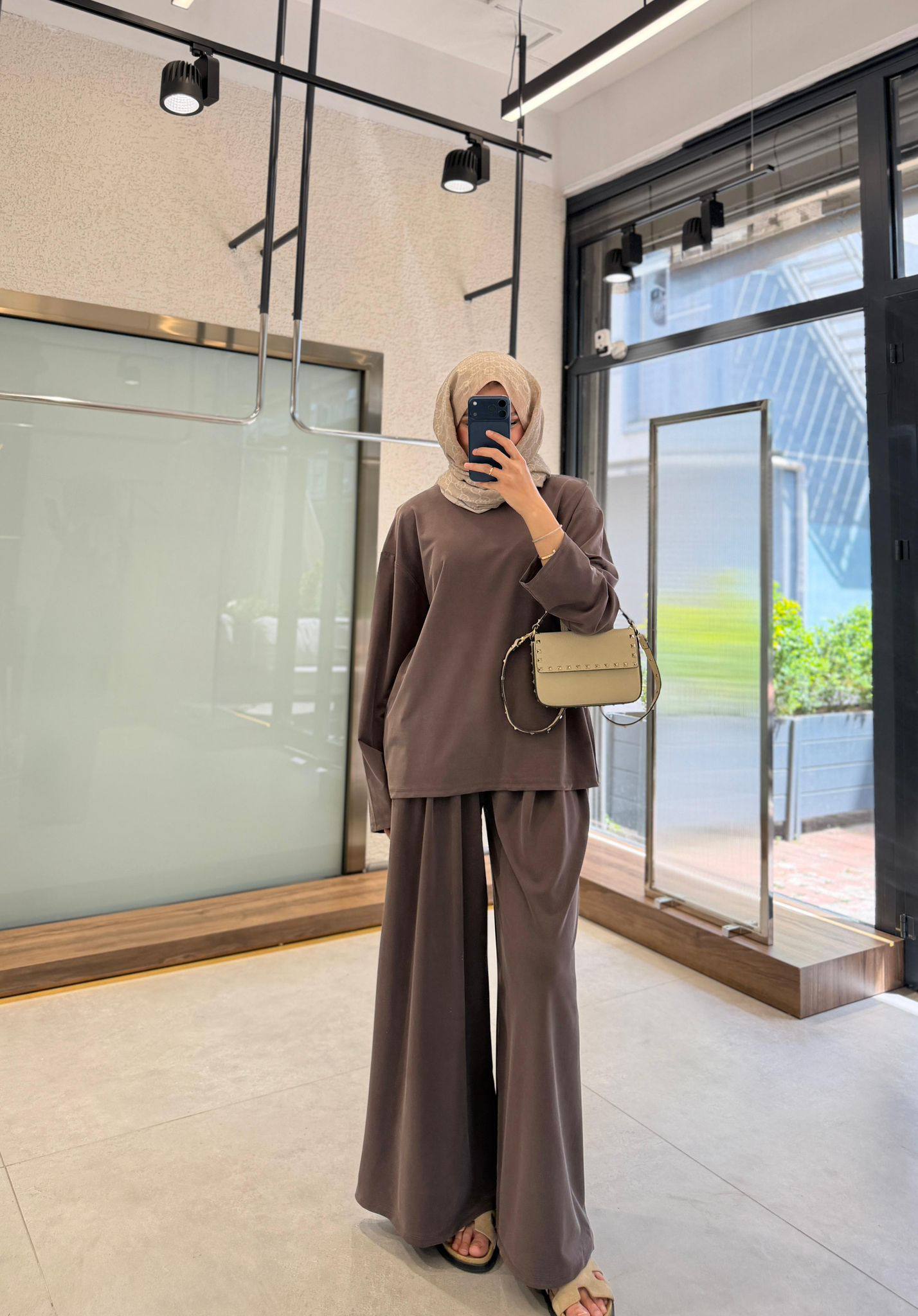 Hot Fashion
